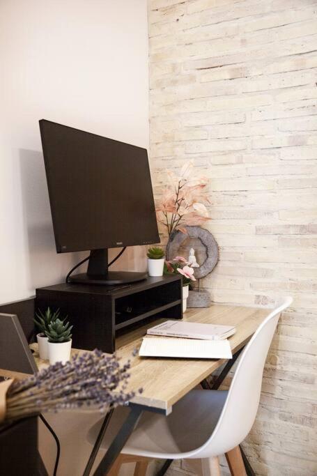 Rb - Urban Loft Retreat, Comfort & Good Location Valencie Exteriér fotografie